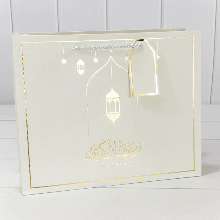 Пакет подарочный с тиснением "Ramadan" (275) 32*26*12 210г Белый 1/20 1/120 Арт: 000275CA